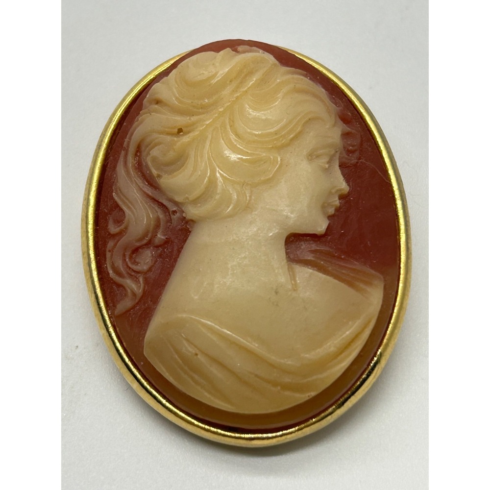 Vintage Cameo Elegant Lady Pin Brooch Resin Gold Tone Coral Cream 1 7/8"t